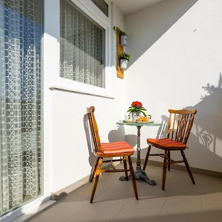 Apartment Romana *