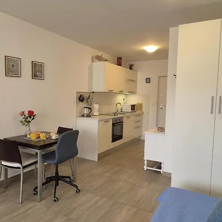 Romana Near Znjan Apartment Split